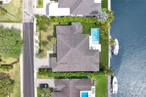 1651 Diplomat Parkway Hallandale Beach FL 33009