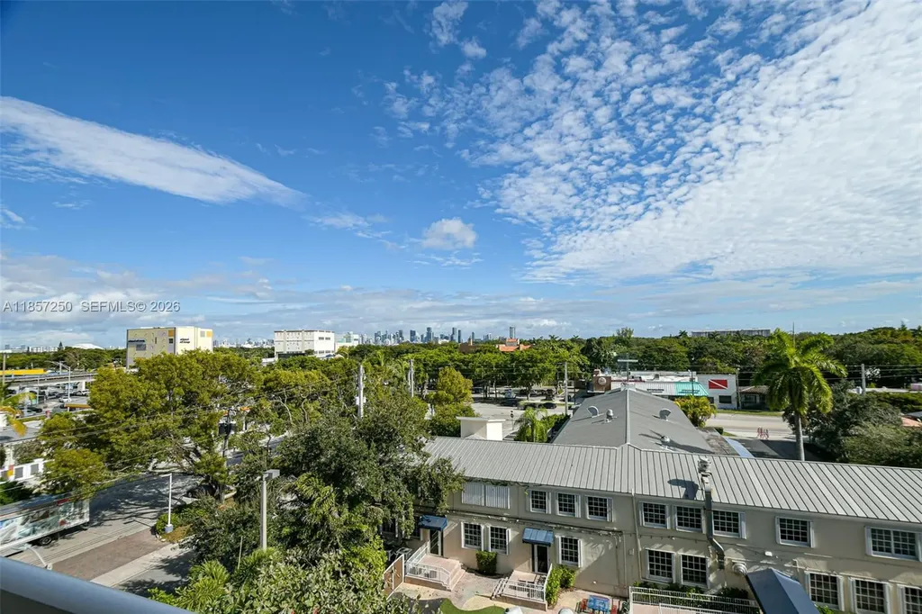 2740 SW 28th Terrace Miami FL 33133