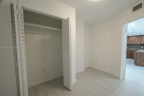 2740 SW 28th Terrace Miami FL 33133