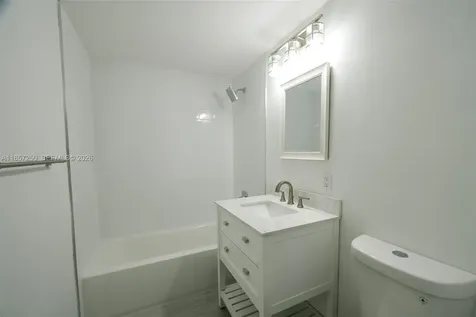 2740 SW 28th Terrace Miami FL 33133