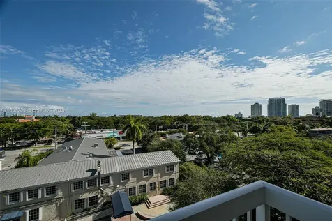2740 SW 28th Terrace Miami FL 33133