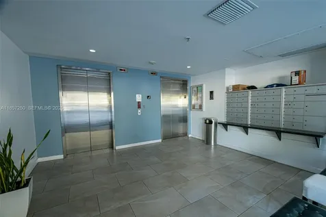 2740 SW 28th Terrace Miami FL 33133