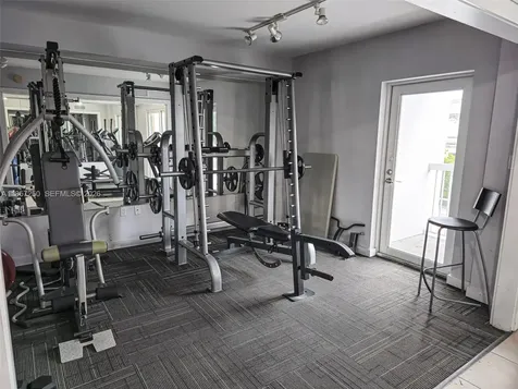2740 SW 28th Terrace Miami FL 33133