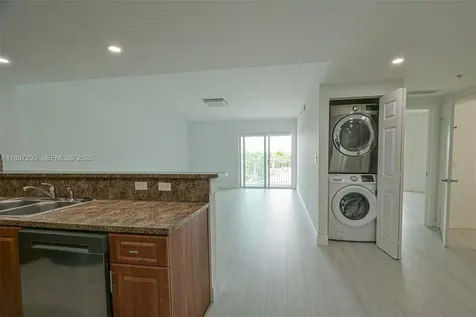 2740 SW 28th Terrace Miami FL 33133