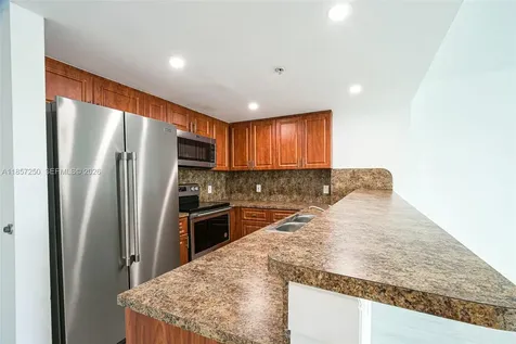 2740 SW 28th Terrace Miami FL 33133