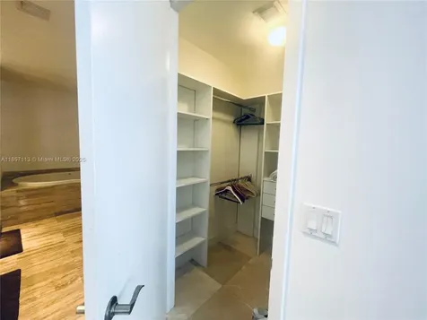 16001 Collins Avenue Sunny Isles Beach FL 33160
