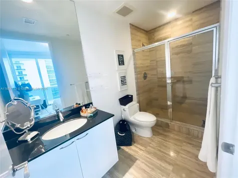 16001 Collins Avenue Sunny Isles Beach FL 33160