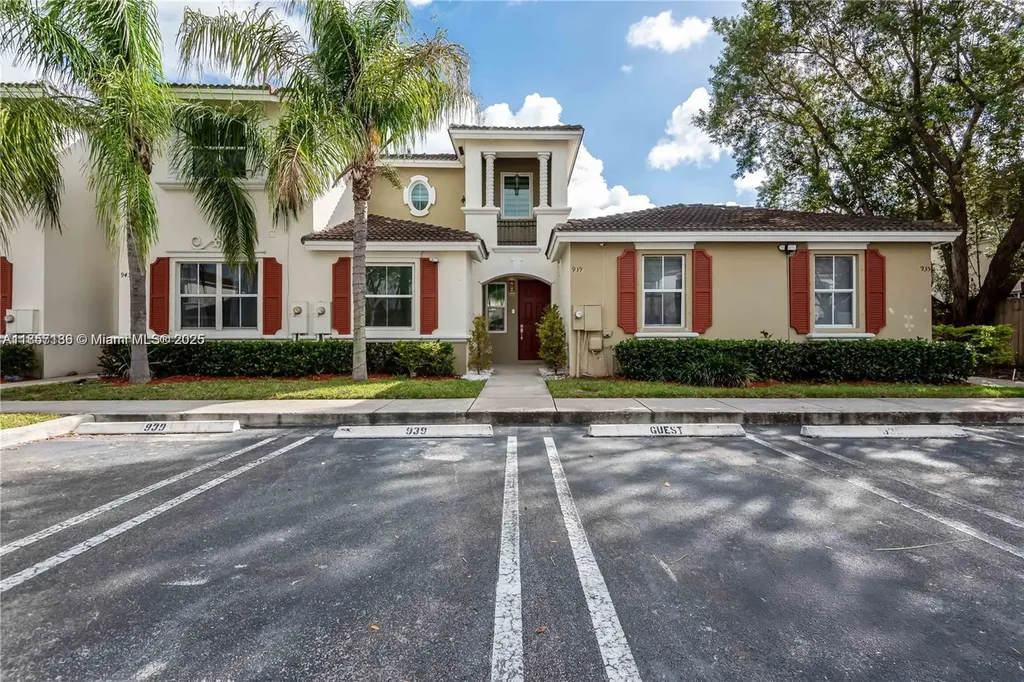 939 NE 42nd Terrace Homestead FL 33033