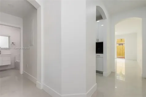 939 NE 42nd Terrace Homestead FL 33033