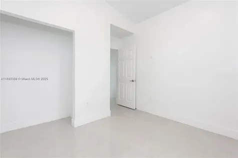 939 NE 42nd Terrace Homestead FL 33033
