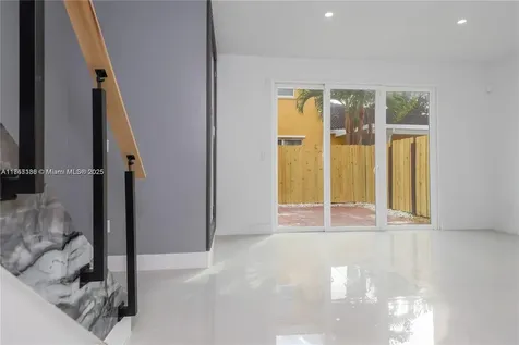939 NE 42nd Terrace Homestead FL 33033