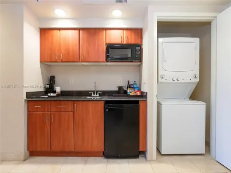 18001 Collins Avenue Sunny Isles Beach FL 33160