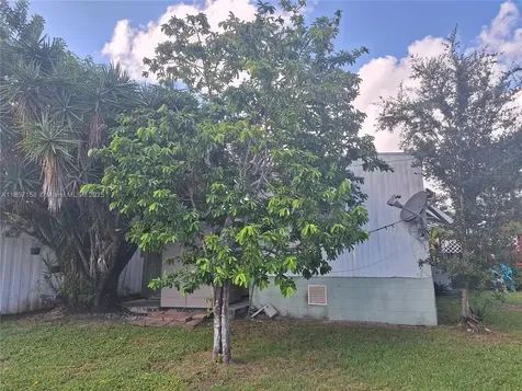 35303 SW 180th Avenue Lot 312 Homestead FL 33034