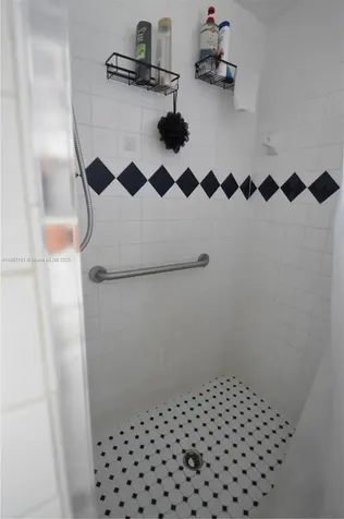 4673 NW 41st Place Lauderdale Lakes FL 33319