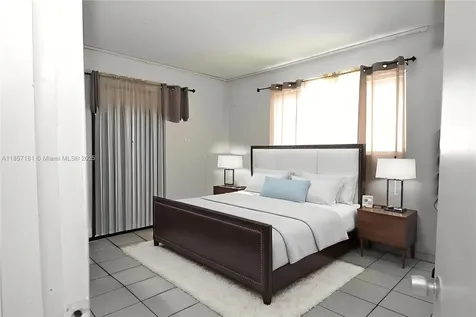 4673 NW 41st Place Lauderdale Lakes FL 33319