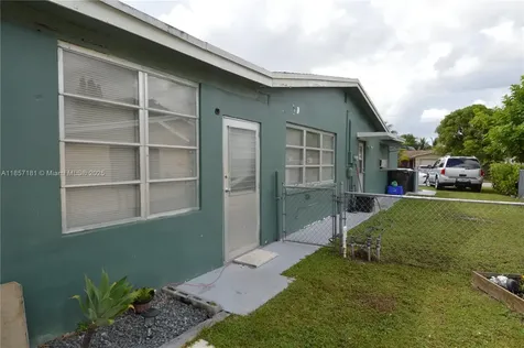 4673 NW 41st Place Lauderdale Lakes FL 33319