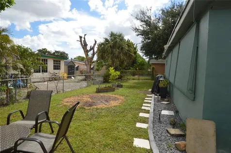4673 NW 41st Place Lauderdale Lakes FL 33319