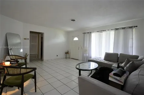 4673 NW 41st Place Lauderdale Lakes FL 33319