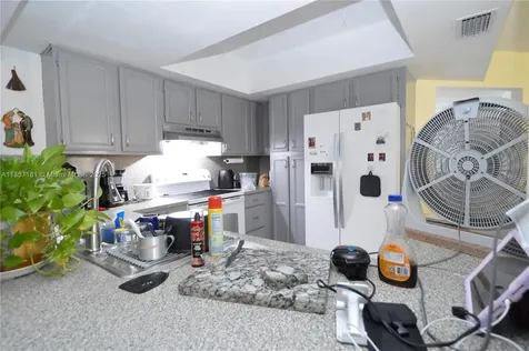 4673 NW 41st Place Lauderdale Lakes FL 33319