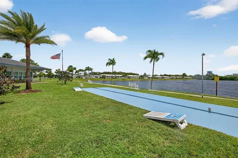 2200 Park Lane Hollywood FL 33021