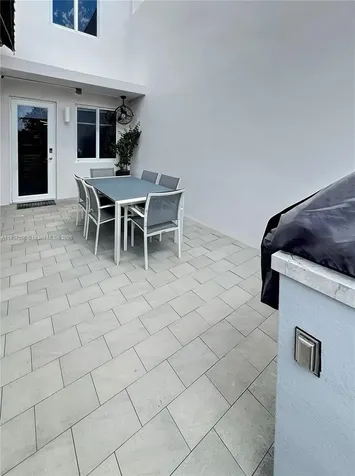 6504 NW 105th Place Doral FL 33178