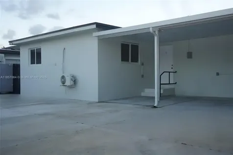 4851 E 8th Court Hialeah FL 33013