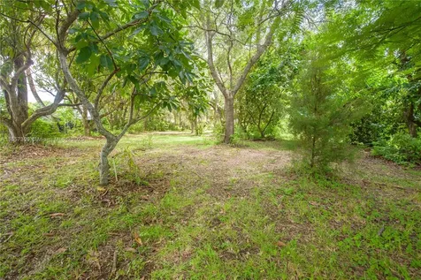 37189 SW 212th Avenue Homestead FL 33034