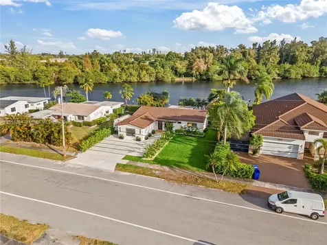 209 N 31st Avenue Hollywood FL 33021