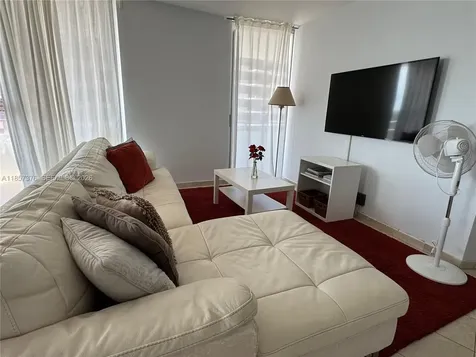 5161 Collins Avenue Miami Beach FL 33140
