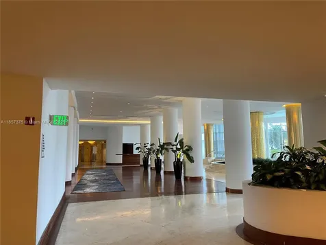 5161 Collins Avenue Miami Beach FL 33140