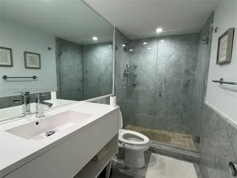 5161 Collins Avenue Miami Beach FL 33140