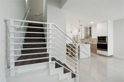 1020 NE 17th Terrace Fort Lauderdale FL 33304