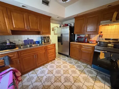2619 SW 5th Street Miami FL 33135