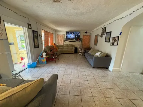 2619 SW 5th Street Miami FL 33135