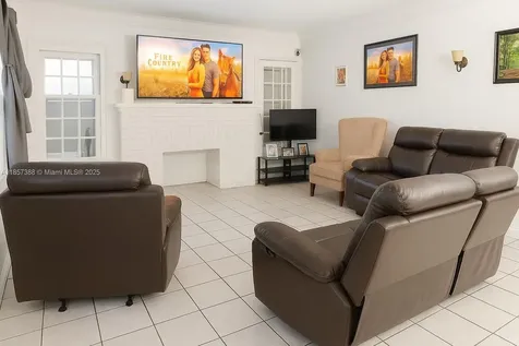 2619 SW 5th Street Miami FL 33135