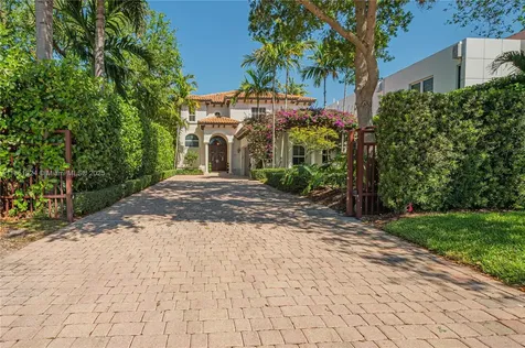 5815 SW 27th Street Miami FL 33155