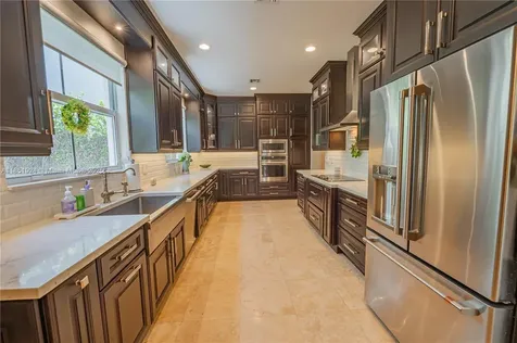 5815 SW 27th Street Miami FL 33155