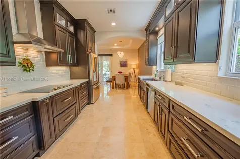 5815 SW 27th Street Miami FL 33155