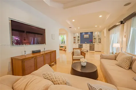 5815 SW 27th Street Miami FL 33155