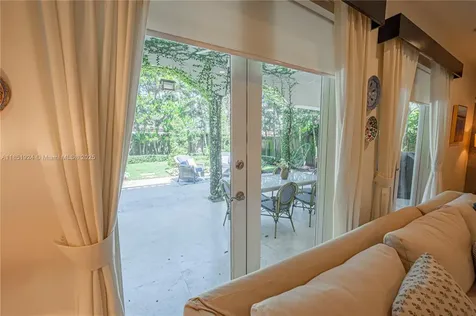 5815 SW 27th Street Miami FL 33155