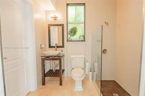 5815 SW 27th Street Miami FL 33155