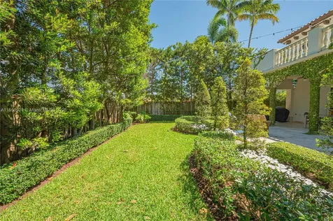 5815 SW 27th Street Miami FL 33155