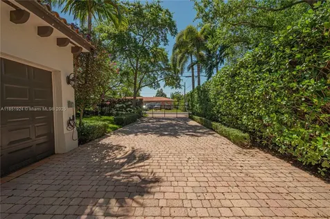 5815 SW 27th Street Miami FL 33155