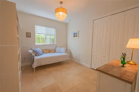 5815 SW 27th Street Miami FL 33155