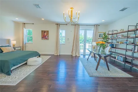 5815 SW 27th Street Miami FL 33155