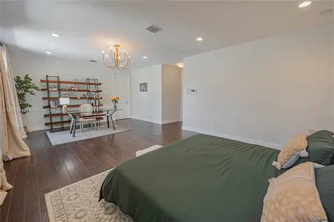 5815 SW 27th Street Miami FL 33155