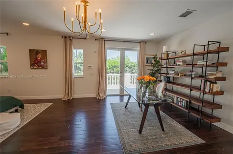 5815 SW 27th Street Miami FL 33155