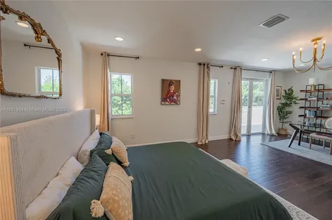 5815 SW 27th Street Miami FL 33155