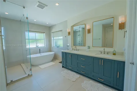 5815 SW 27th Street Miami FL 33155