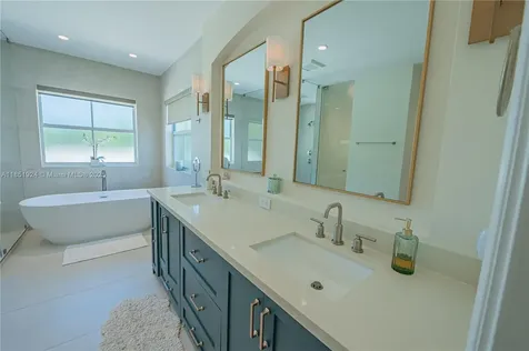 5815 SW 27th Street Miami FL 33155